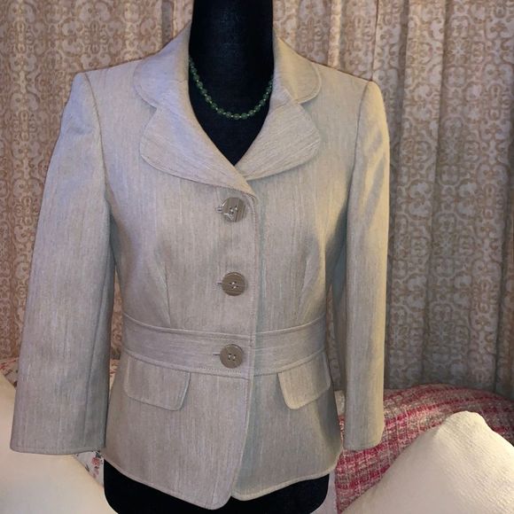 Tahari ASL Jackets & Coats Tahariasl Size 4p Cream Dress Jacket